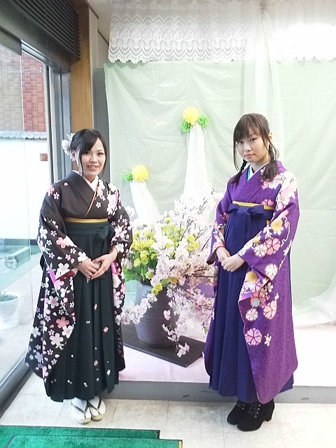 続々と卒業袴のお客様お着付け中！