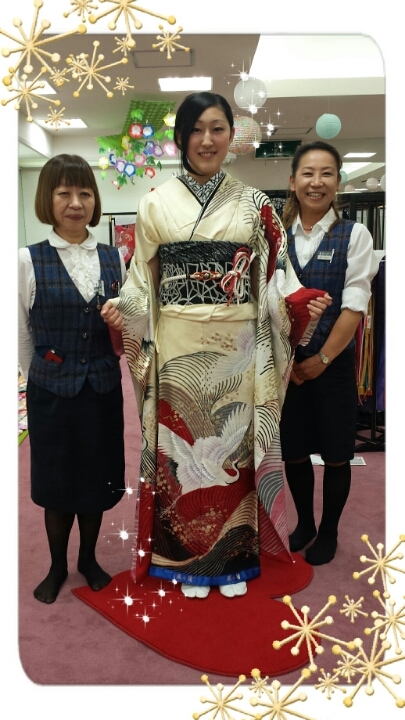 菜々緒プロデュースの振袖