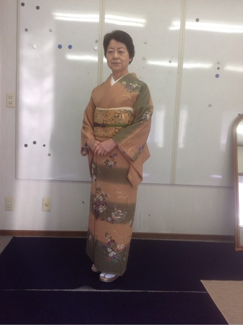 秋の祝賀会のお着付け