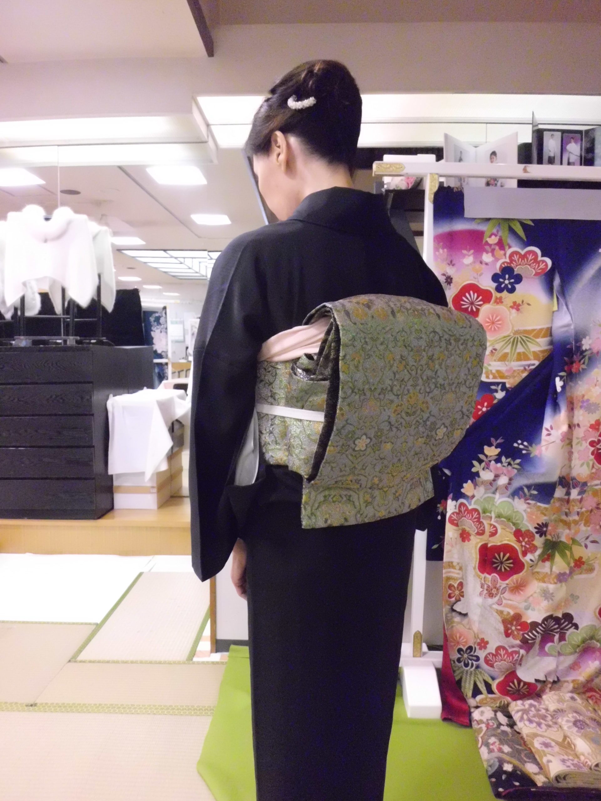 お洒落な訪問着のお着付させて頂きました