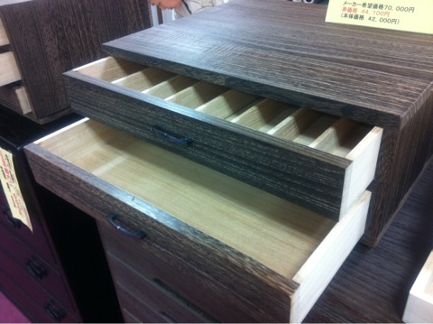 帯〆用の桐たんす